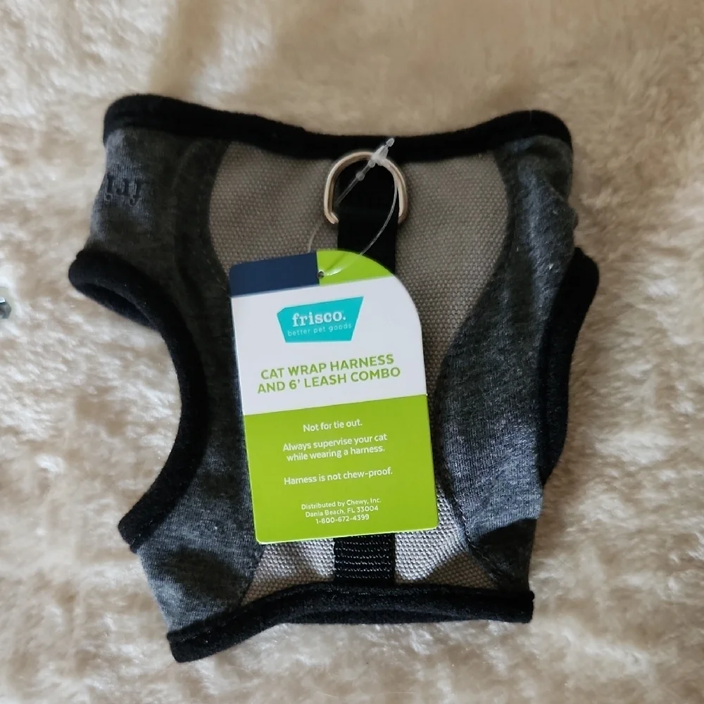 NWT Frisco Cat Pet Wrap Harness Gray And Black 3/8 X 9